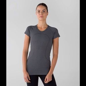 Lululemon Swiftly Tech Crew SS Strpe Sz 2